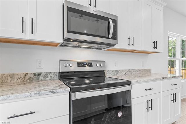 308 Bidwell ST, Suffolk, VA 23434