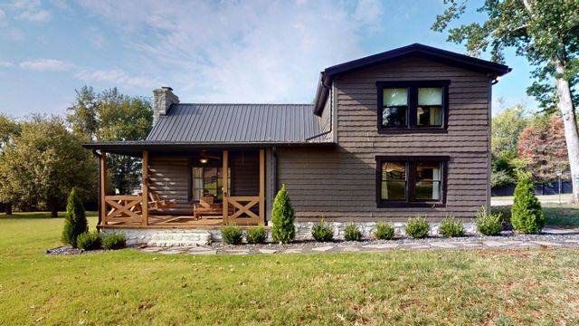 2739 Thompson Station Rd, E, Thompsons Station, TN 37179