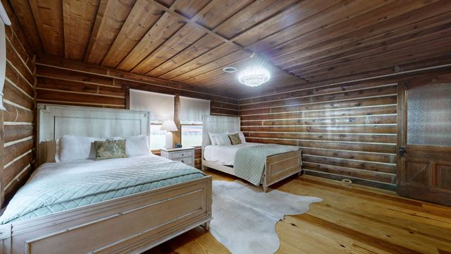 2739 Thompson Station Rd, E, Thompsons Station, TN 37179