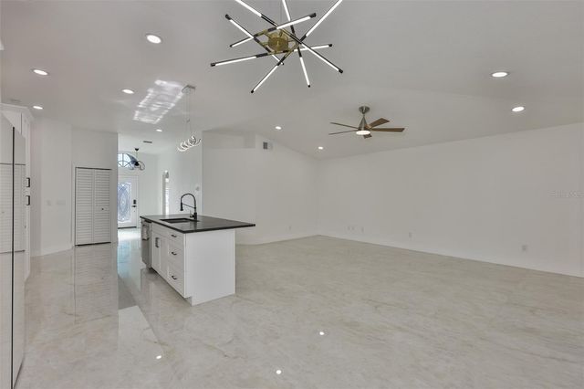 4423 HORSESHOE PICK LANE, Valrico, FL 33594