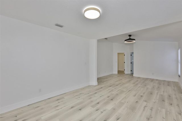 4423 HORSESHOE PICK LANE, Valrico, FL 33594