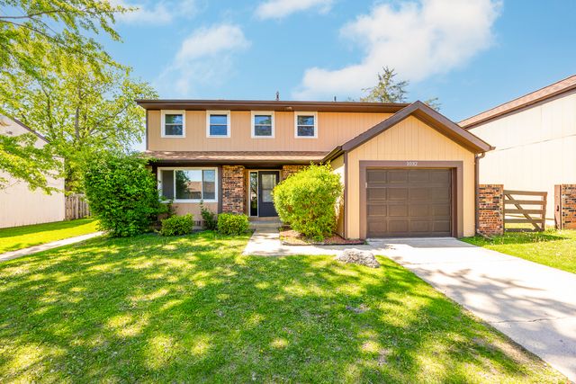 1032 Hinswood Drive, Darien, IL 60561