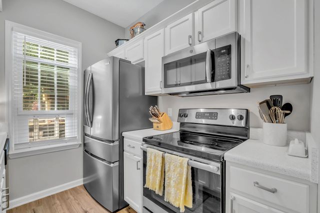 147 Lakebrink Dr, Nashville, TN 37214