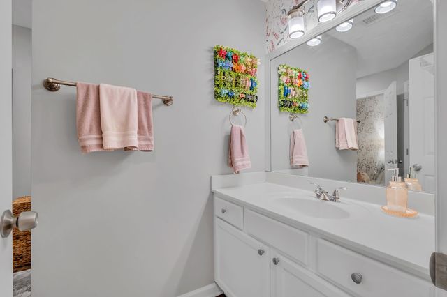 147 Lakebrink Dr, Nashville, TN 37214