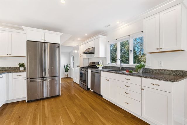 38 Lafayette St 38, Arlington, MA 02474