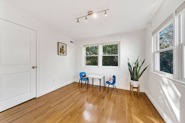 38 Lafayette St 38, Arlington, MA 02474