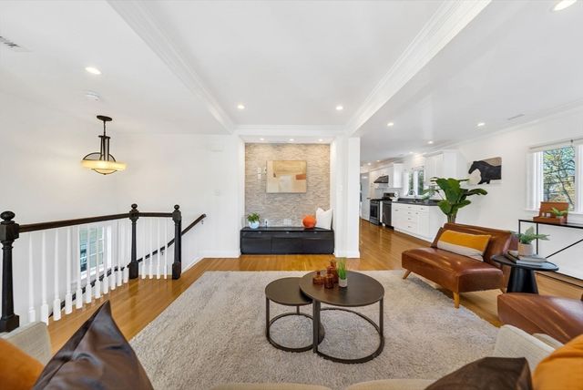 38 Lafayette St 38, Arlington, MA 02474