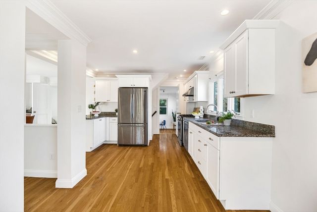 38 Lafayette St 38, Arlington, MA 02474