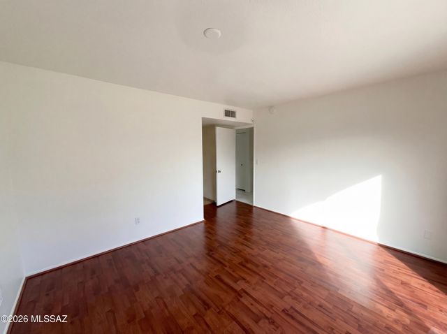 1943 W Southbrooke Circle, Tucson, AZ 85705