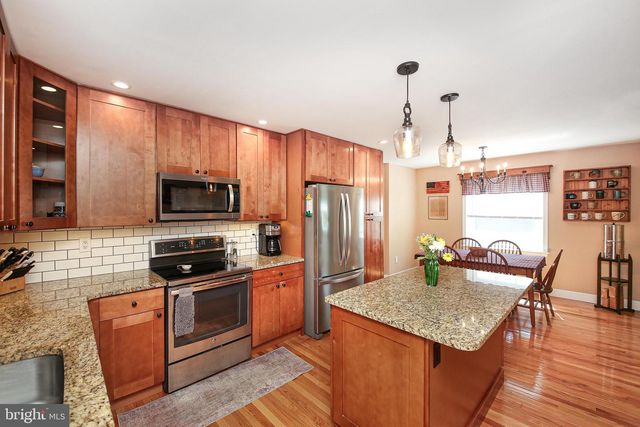 912 CYBUS WAY, Southampton, PA 18966