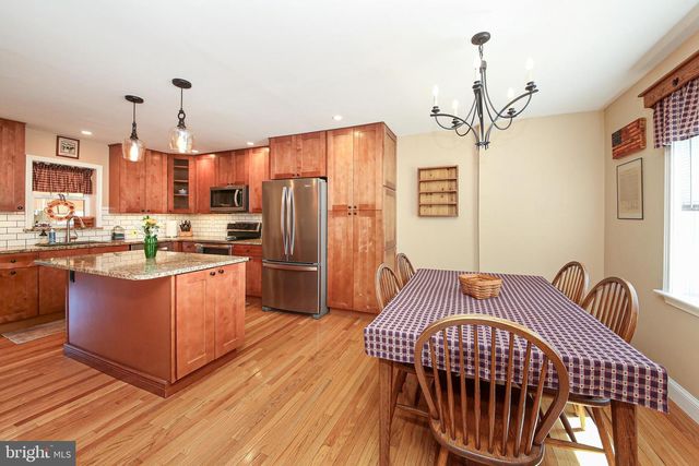 912 CYBUS WAY, Southampton, PA 18966