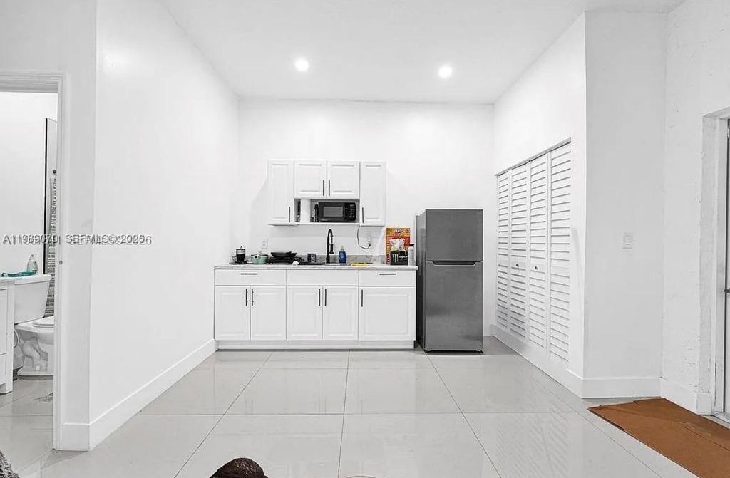 12735 SW 211th St 1, Miami, FL 33177