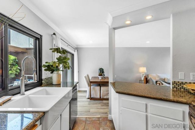 2277 Caminito Pescado 75, San Diego, CA 92107
