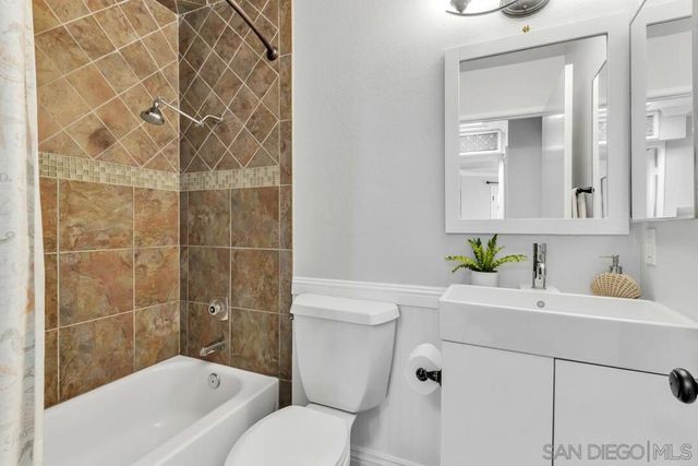 2277 Caminito Pescado 75, San Diego, CA 92107