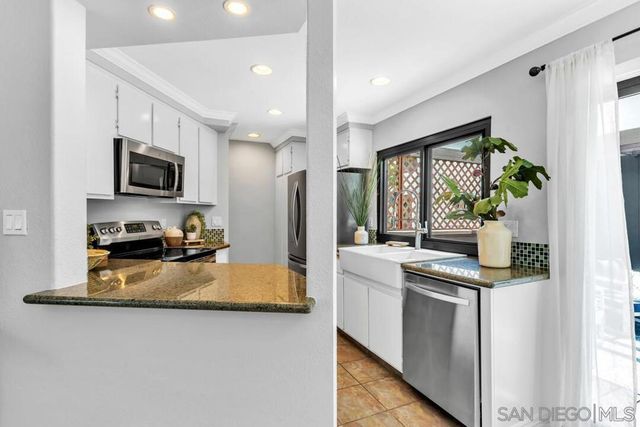 2277 Caminito Pescado 75, San Diego, CA 92107