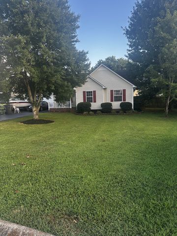 1612 Jamie Dr, Columbia, TN 38401