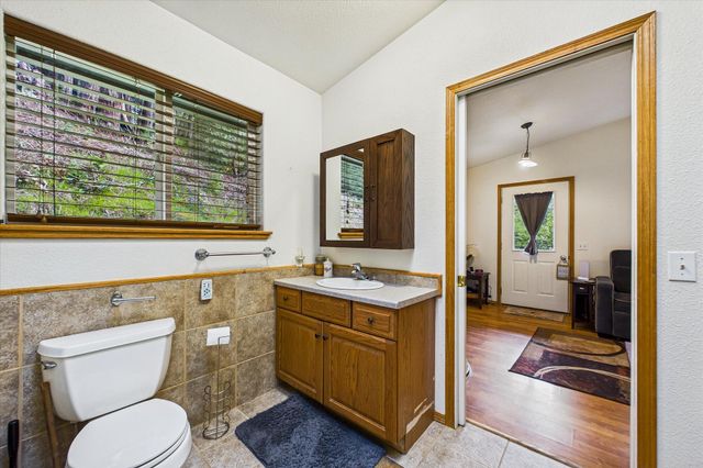 220 Madrone Road, Weott, CA 95571