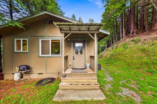 220 Madrone Road, Weott, CA 95571