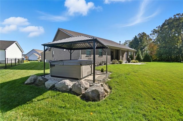 9509 Monaco Circle, Clearcreek Twp, OH 45458