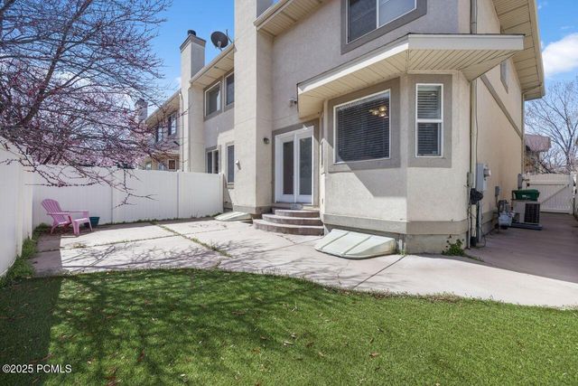 7819 S Spruce Tree Lane, Sandy, UT 84094