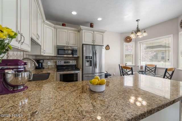 7819 S Spruce Tree Lane, Sandy, UT 84094