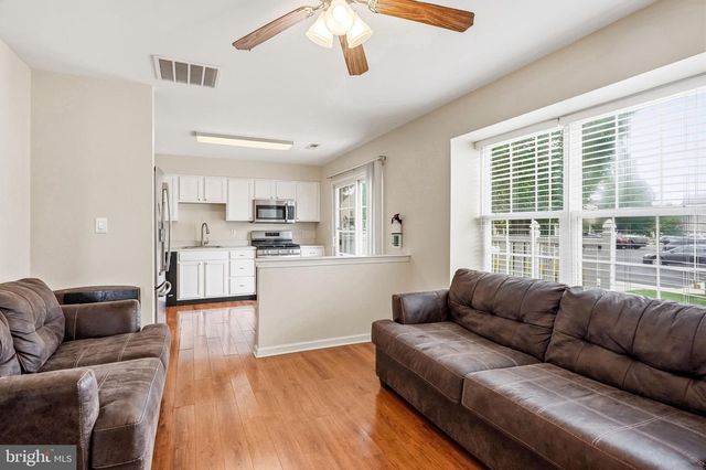 2401 GRAMERCY WAY, Mount Laurel, NJ 08054