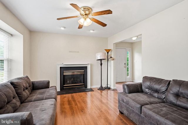 2401 GRAMERCY WAY, Mount Laurel, NJ 08054