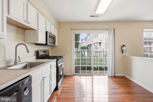 2401 GRAMERCY WAY, Mount Laurel, NJ 08054