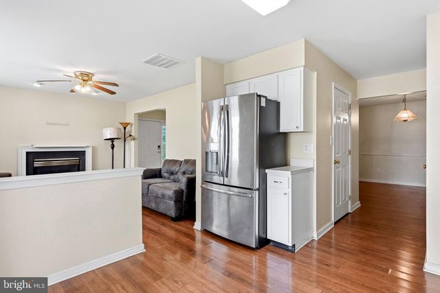 2401 GRAMERCY WAY, Mount Laurel, NJ 08054