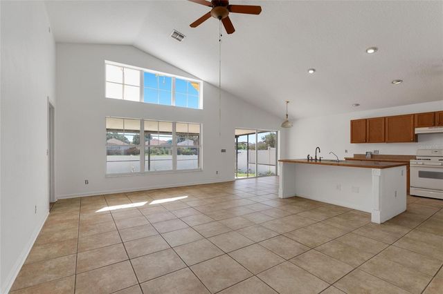 844 BERWICK DR, Davenport, FL 33897