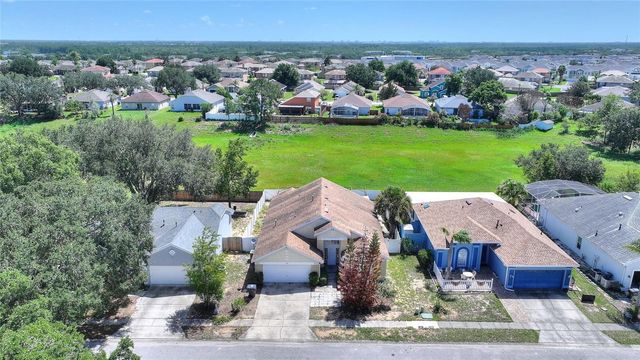 844 BERWICK DR, Davenport, FL 33897