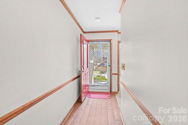 109 Normandy Avenue, Boonville, NC 27011