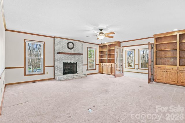 109 Normandy Avenue, Boonville, NC 27011