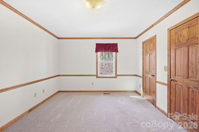 109 Normandy Avenue, Boonville, NC 27011