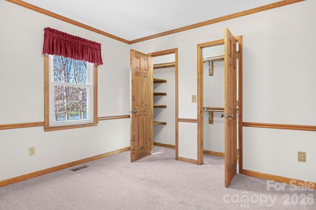 109 Normandy Avenue, Boonville, NC 27011