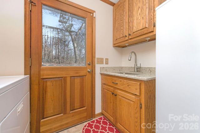 109 Normandy Avenue, Boonville, NC 27011