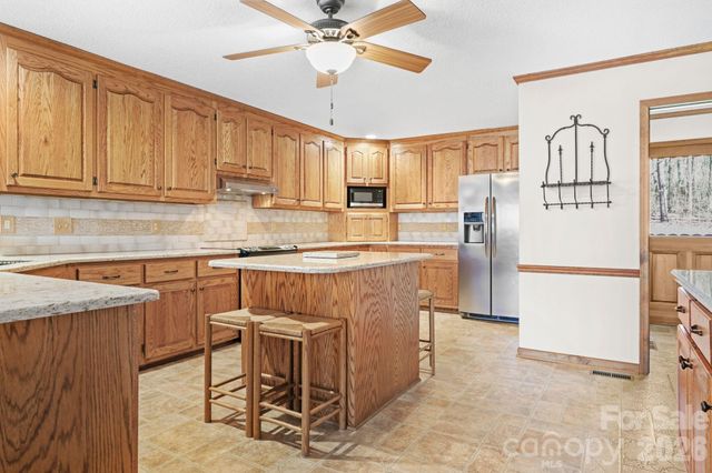 109 Normandy Avenue, Boonville, NC 27011