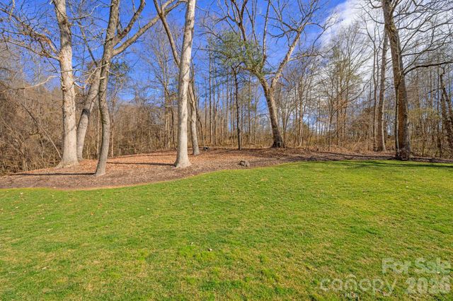109 Normandy Avenue, Boonville, NC 27011