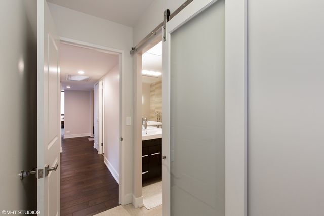 100 E Bellevue Place 4A, Chicago, IL 60611