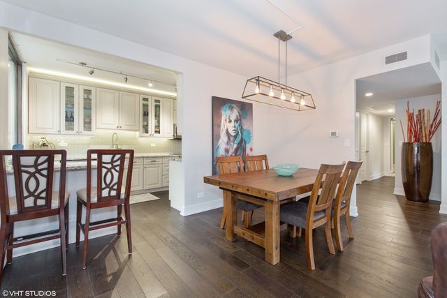 100 E Bellevue Place 4A, Chicago, IL 60611