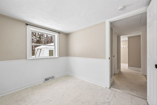 902 Wilson Avenue, Norton Shores, MI 49441