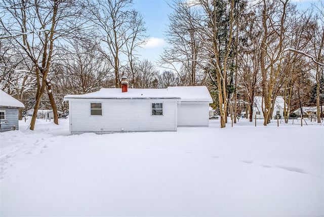 902 Wilson Avenue, Norton Shores, MI 49441