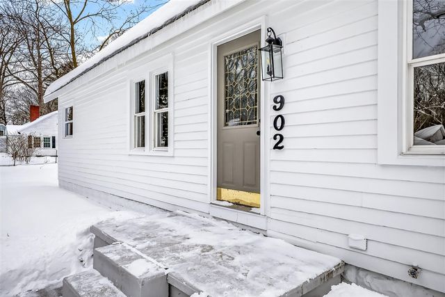 902 Wilson Avenue, Norton Shores, MI 49441