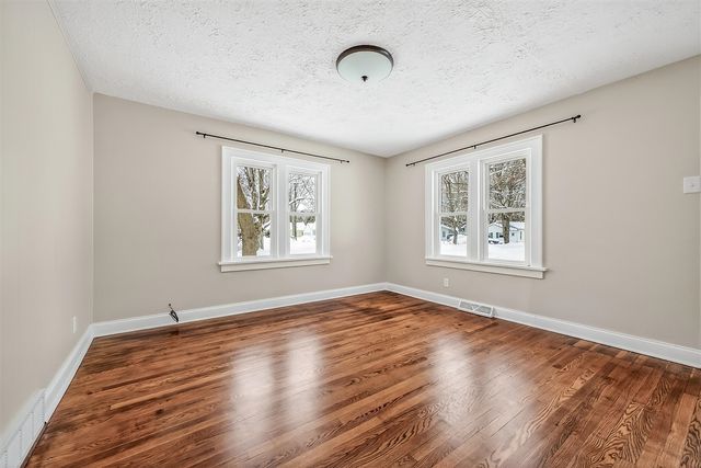 902 Wilson Avenue, Norton Shores, MI 49441