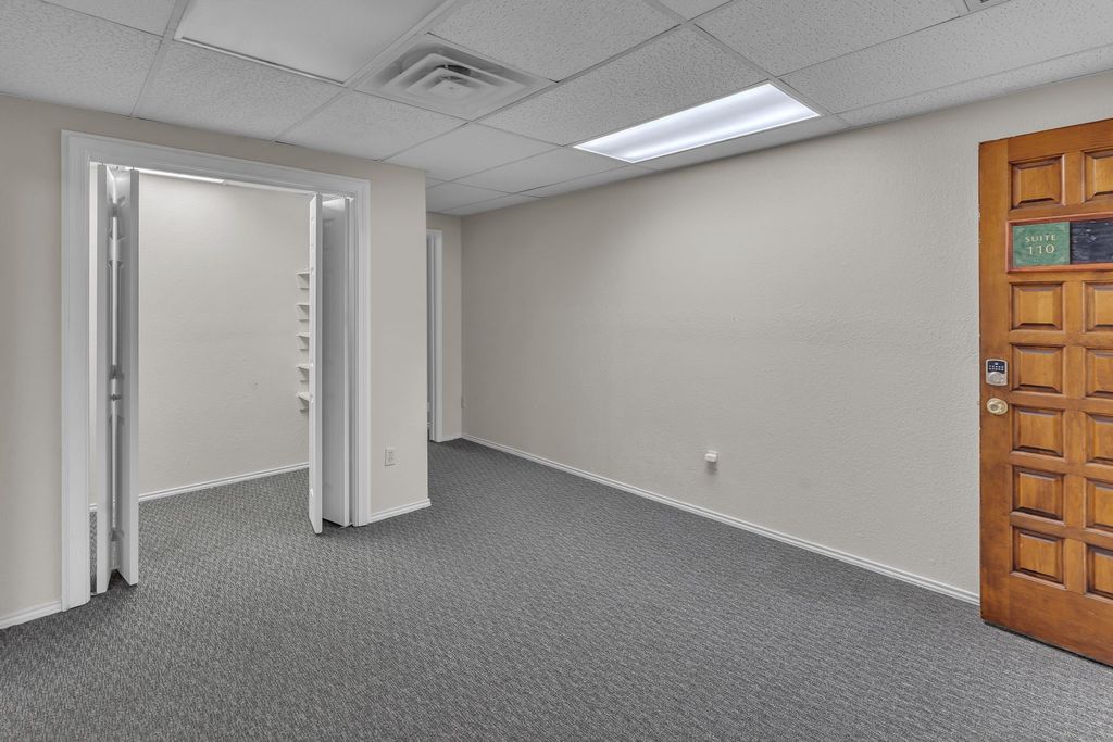 2020 W Northwest Highway 110, Grapevine, TX 76051 — photo 3