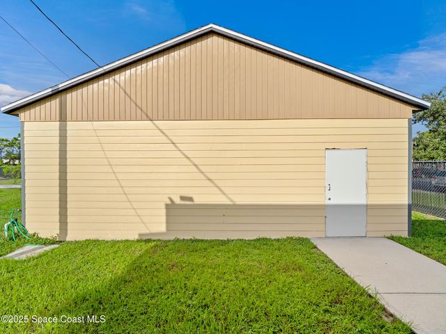 4725 Fay Boulevard, Cocoa, FL 32927