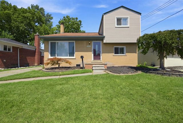 31040 Stephen Avenue, Westland, MI 48185