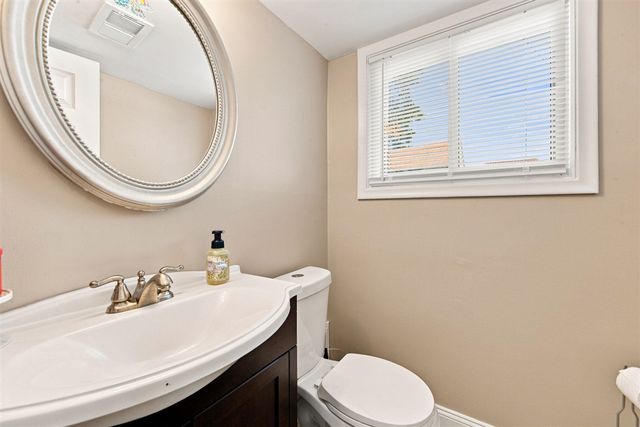 31040 Stephen Avenue, Westland, MI 48185