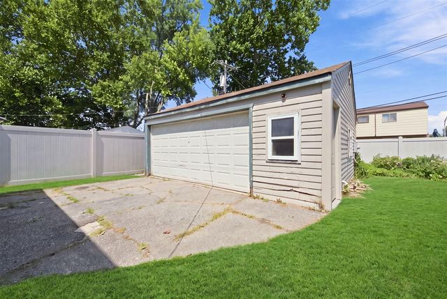 31040 Stephen Avenue, Westland, MI 48185