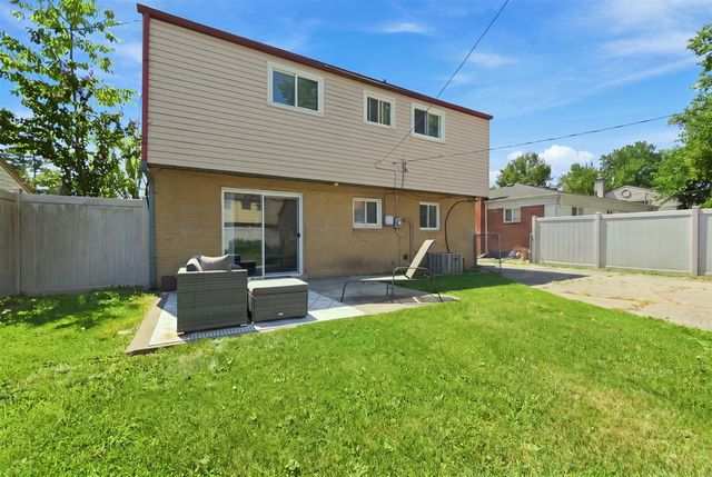 31040 Stephen Avenue, Westland, MI 48185